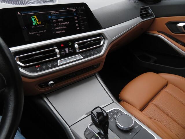BMW 3-SERIE Touring 320e Business Edition Plus Airco Cr-Control CarPlay Panoramadak