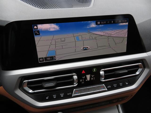 BMW 3-SERIE Touring 320e Business Edition Plus Airco Cr-Control CarPlay Panoramadak