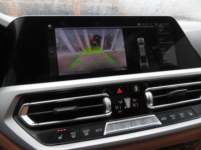 BMW 3-SERIE Touring 320e Business Edition Plus Airco Cr-Control CarPlay Panoramadak