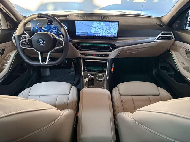 BMW 3-SERIE Touring 330e M Sport Edition | M Sportpakket Pro | Innovation Pack | Comfort Pack | Trekhaak