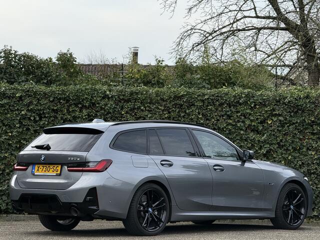 BMW 3-SERIE Touring 330e | M-Sport | Panorama | 19" | Trekhaak | Harman/kardon