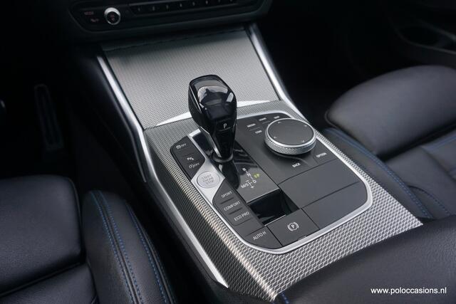 BMW 3-SERIE Touring 318i M-Pakket | Panoramadak | H&K | Dealerauto