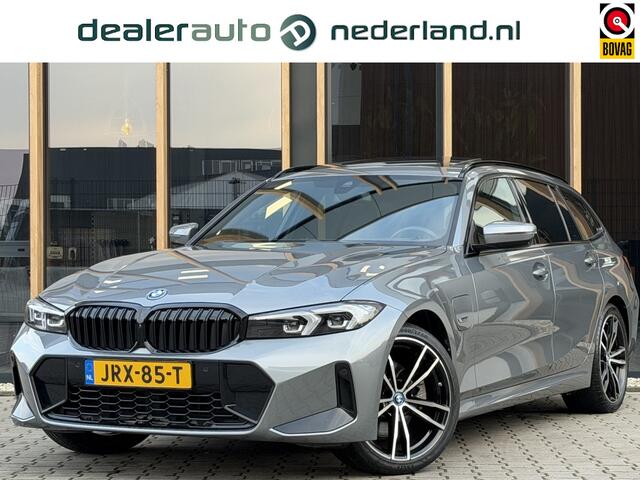 BMW 3-SERIE Touring 330e M-sport | Panorama-dak | Sfeerverlichting | Head-up | Memor
