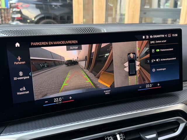 BMW 3-SERIE Touring 330e M-sport | Panorama-dak | Sfeerverlichting | Head-up | Memor