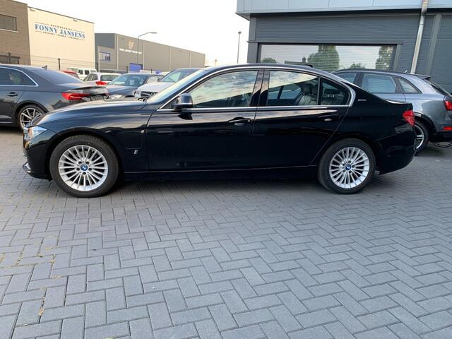 BMW 3-SERIE 330e Hybride Aut.High-Executive Navigatie Leder