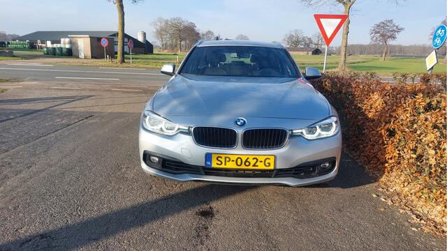 BMW 3-SERIE Touring 318i Executive CLIMA/LED BJ 2018
