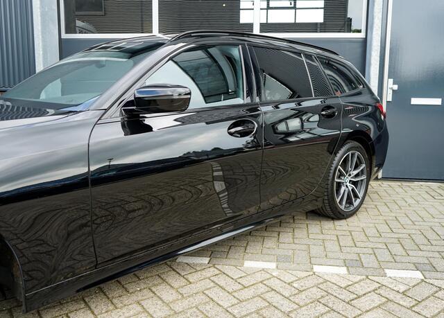 BMW 3-SERIE Touring 320d High Executive