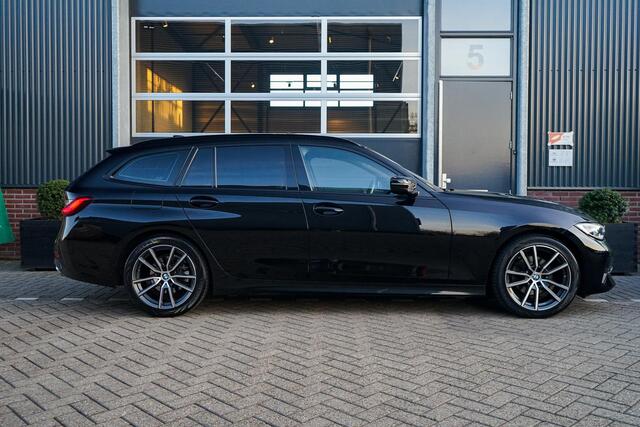 BMW 3-SERIE Touring 320d High Executive