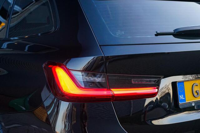 BMW 3-SERIE Touring 320d High Executive