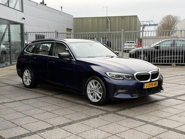 BMW 3-SERIE Touring 330e Aut. eDrive Executive Edition | Trekhaak | Harman Kardon | Stoel Verwarming |