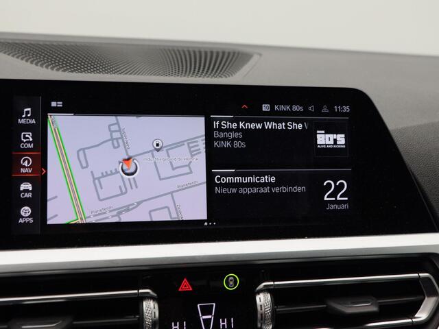 BMW 3-SERIE 330i Executive Edition 259 Pk Automaat | M-Pakket | Leder/Alcantara | Camera | Navigatie| Trekhaak | Privacy Glass | 19 Inch