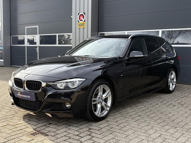 BMW 3-SERIE Touring 318i M Sport Corporate Lease Automaat | Navi | Leder | Carplay/Android | All Season | Interesse? Bel of App naar: 06 30 51 05 90