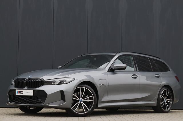 BMW 3-SERIE Touring 330e M Sport Pano Widescreen 360° 19 inch