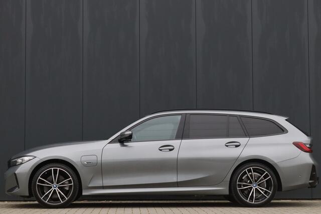 BMW 3-SERIE Touring 330e M Sport Pano Widescreen 360° 19 inch