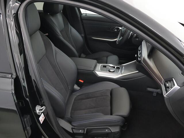 BMW 3-SERIE 320e | M-Pakket | Panoramadak | Keyless go | Digitaal Dashboard | Apple Carplay/Android Auto | DAB | Cruise control adaptief |