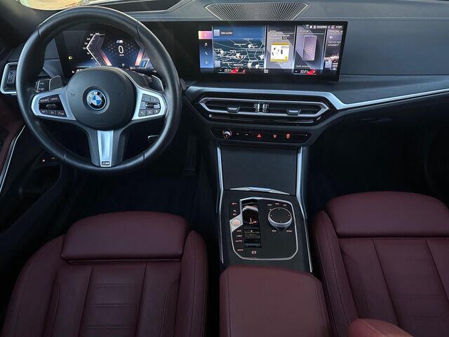 BMW 3-SERIE Touring 330e M-SPORT ** ADAPT. LED, LEDER, NAVI+, PANORAMA, TREKH, 19-inch LMV, H&K SOUND ** 1e EIG - UNFALLFREI ** ** INFORMEER OOK NAAR ONZE AANTREKKELIJKE FINANCIAL-LEASE TARIEVEN **