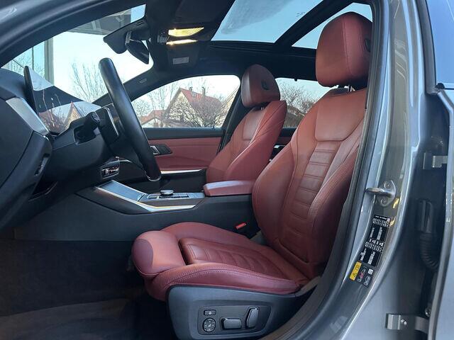 BMW 3-SERIE Touring 330e M-SPORT ** ADAPT. LED, LEDER, NAVI+, PANORAMA, TREKH, 19-inch LMV, H&K SOUND ** 1e EIG - UNFALLFREI ** ** INFORMEER OOK NAAR ONZE AANTREKKELIJKE FINANCIAL-LEASE TARIEVEN **