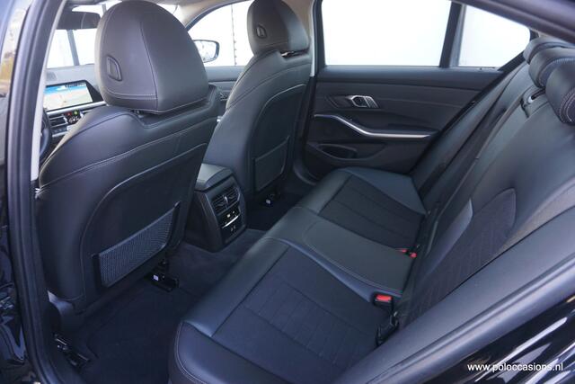 BMW 3-SERIE 320i Eerste eigenaar | Sportpakket | Carplay | Dealerauto