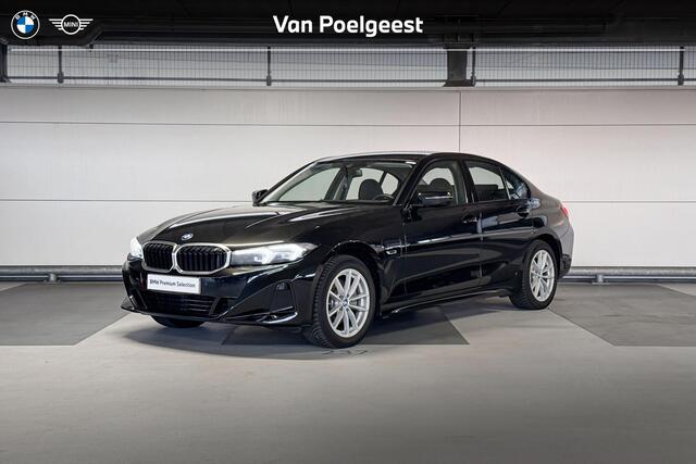 BMW 3-SERIE Sedan 320e