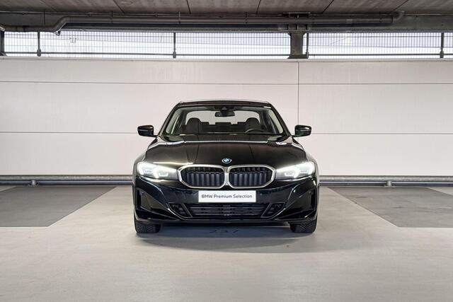 BMW 3-SERIE Sedan 320e