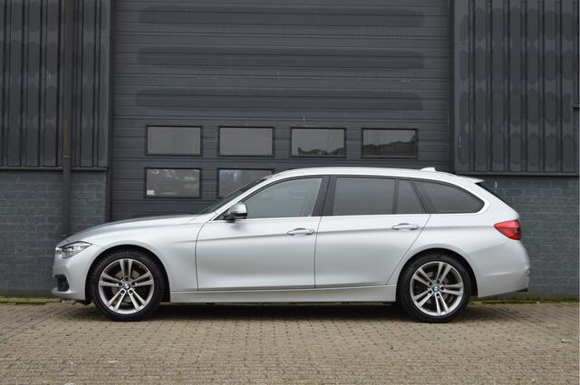 BMW 3-SERIE Touring 318i Corporate Lease Executive | ORG. NL | TREKHAAK |