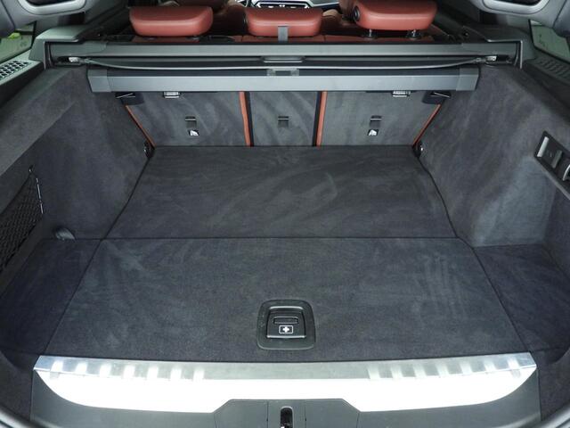 BMW 3-SERIE Touring 330e xDrive | M-Sportpakket | LED | Leder | HUD | Schuifdak | Elektr. zetels | Sportstoelen | DAB | Harman-kardon sound | Alu 19 inch