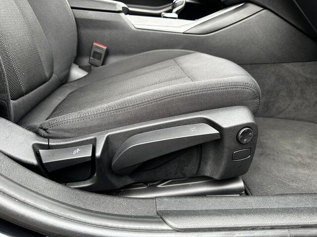 BMW 3-SERIE Touring 318i High Executive Edition |CARPLAY|CLIMA|STOEL VWM|NAVI|PDC