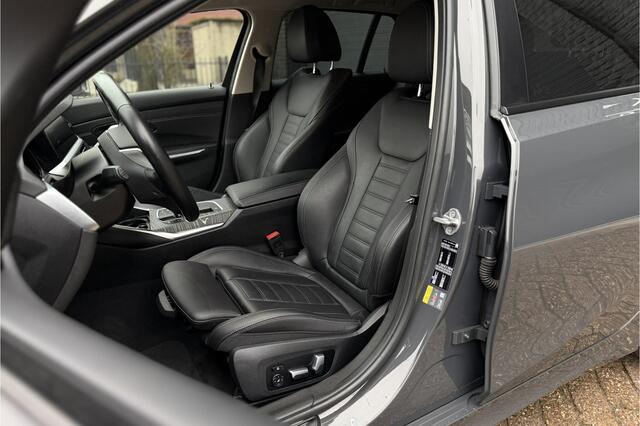 BMW 3-SERIE Touring 330e xDrive | Sportleder | Head-Up | Laserlicht | Comfort Access | Memory