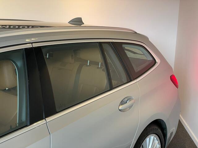 BMW 3-SERIE Touring 330e High Executive