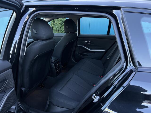 BMW 3-SERIE Touring 318i AUT. CARPLAY | ELEK.A.KLEP | NAV | LED | CRUISE | ECC | PDC | LMV | 1ÉIG