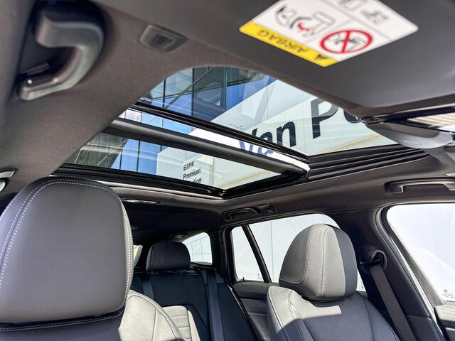 BMW 3-SERIE Touring 330e | M Sport | Innovation Pack | Comfort Pack