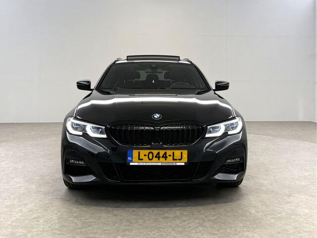BMW 3-SERIE 330e High Executive M-Sport | SOH 90% | BMW Laser | Pano | Virtual | Camera | Carplay | HuD | Sfeer | Stoelverw. | Trekh.