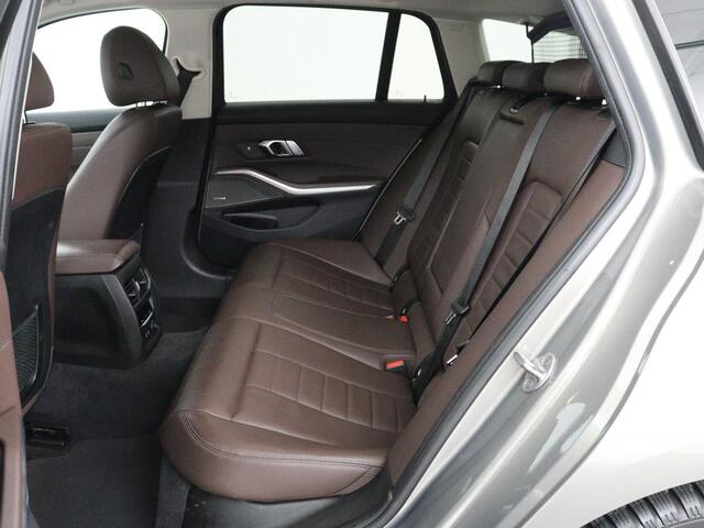 BMW 3-SERIE 330i High Executive Edition | 360 Camera | Leder | Harman/Kardon | Stoelverwarming | Camera | Carplay | Keyless | Live Cockpit | Navigatie | Full LED