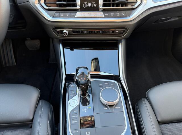 BMW 3-SERIE Touring 3 Serie Touring 330i High Executive I Trekhaak I Cruise Control I Leder AUTOMATIC