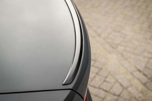 BMW 3-SERIE 330 330e High Executive | NAP | M-Sport | H/K | Laser | ACC | Driving ass. prof | 360° camera | 19' inch |