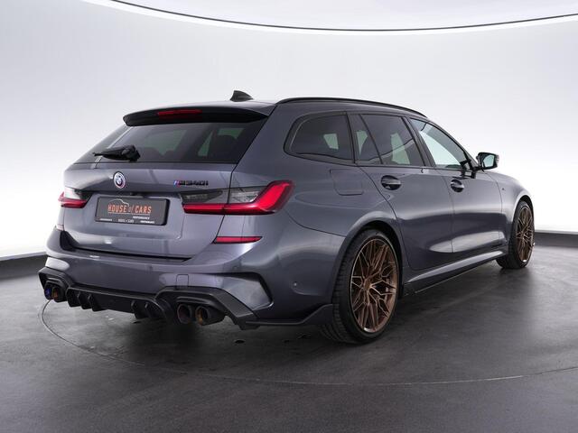 BMW 3-SERIE Touring M340i xDrive High Executive |M-sport|dealer onderhouden|Concaver 19"|carbon splitterset|panoramadak|Harman & Kardon|HUD|memory|360 camera|M-sportstoelen|Apple Carplay|blind spot|