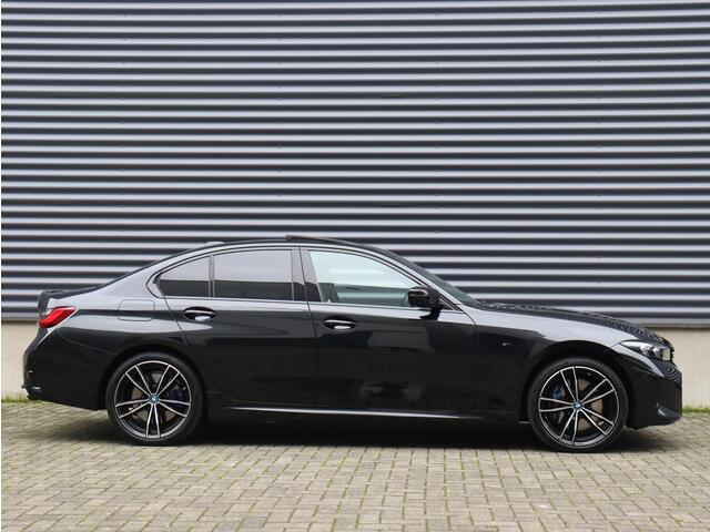 BMW 3-SERIE Sedan 330e | M Sportpakket Pro | Panodak | Head-Up | Driving Assistant Prof. | Harman Kardon | Elektr. Stoelen | Parking Assistant Plus | 19'' LMV