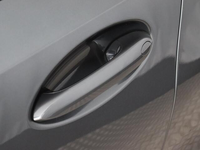 BMW 3-SERIE Touring 330e Business Edition + M Sport (Pano / Navi / Cruise / Camera / Carplay)