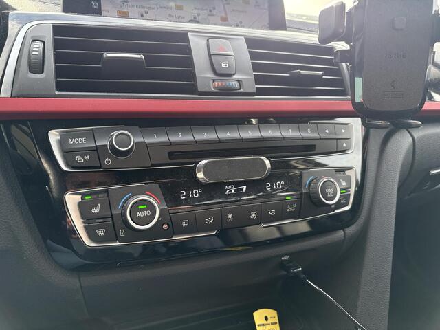 BMW 3-SERIE Touring 340i xDrive M Sport High Executive 326pk | Elek. Trekhaak | Harman Kardon | Leder | Navi | Elek. kofferklep |