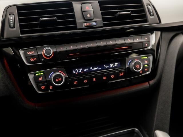 BMW 3-SERIE Touring 320i M Sport High Executive 184Pk Automaat (GROOT NAVI, M PAKKET, CLIMATE, LEDER, STOELVERWARMING, SPORTSTOELEN, GETINT GLAS, SPORT AUTOMAAT, ELEK ACHTERKLEP, NIEUWSTAAT)