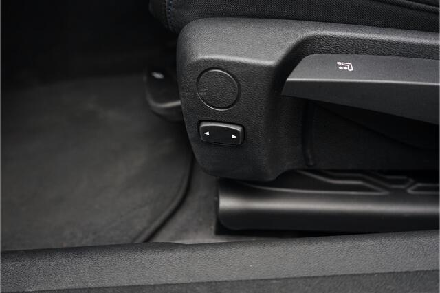 BMW 3-SERIE Touring 330e High Executive M-Sport ACC Stuur & Stoelverw Trekhaak