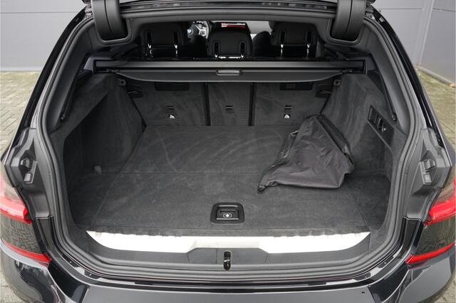 BMW 3-SERIE Touring 330e High Executive M-Sport ACC Stuur & Stoelverw Trekhaak