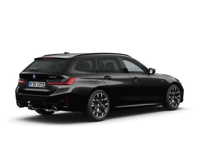 BMW 3-SERIE Touring 330e Touring | M Sportpakket | Comfort Pack | Trekhaak | Panoramadak