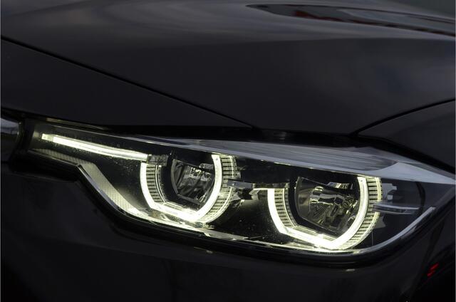 BMW 3-SERIE 320d EDE High Executive Automaat leder, sportst., lane assist, stoelverw. zwarte hemelbekl, camera,led.NAP, ZEER MOOI!
