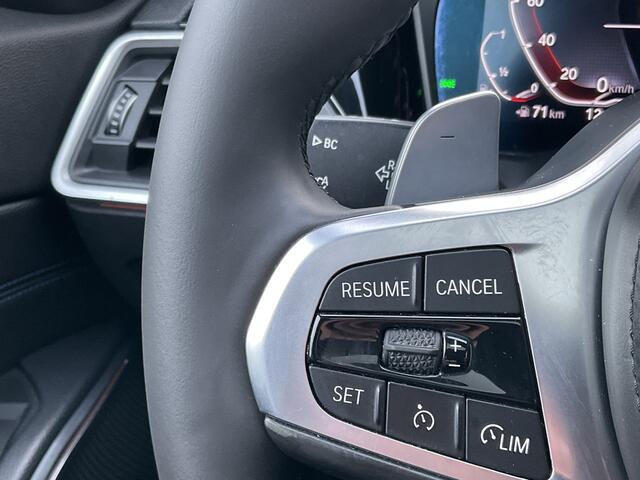 BMW 3-SERIE 320i Executive Edition M-Sport Automaat Pano 19 Inch Carplay NL-Auto Uitstraling!