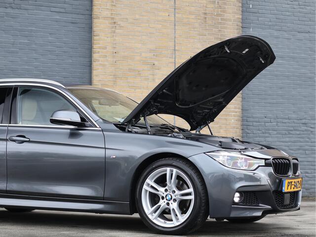 BMW 3-SERIE Touring 320i M Sport Automaat | ACC | HUD | Haak | Leder | Org. NL | High Executive |