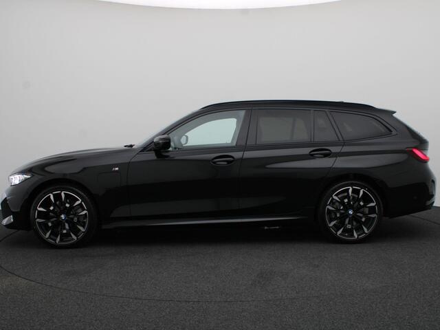 BMW 3-SERIE Touring 330e M Sportpakket | Comfort Pack | Stuurwielrand Verwarmd | Comfort Access | Trekhaak | DAB | HiFi | 19''