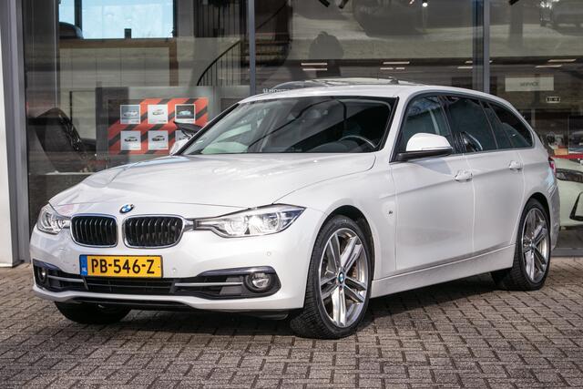 BMW 3-SERIE Touring 320i Corporate Lease High Executive automaat - Leder | Trekhaak wegkl. | Navi