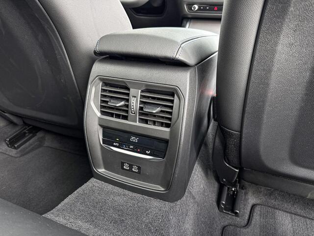 BMW 3-SERIE Touring 330e | M Sport | Panoramadak