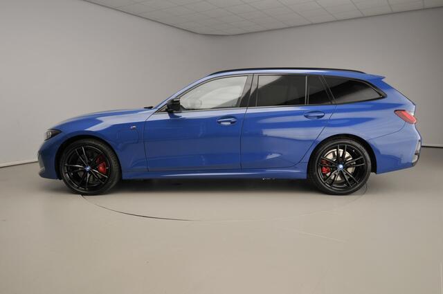 BMW 3-SERIE Touring 330e | Individual Lak | M-Sportpakket | LED | HUD | Trekhaak | Elektr. zetels | DAB | Harman-kardon sound | Alu 19 inch